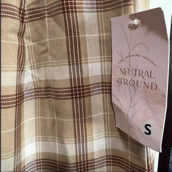 Neutral Ground Plaid Pants, New with Tags, Size Small - Picture 5 of 7